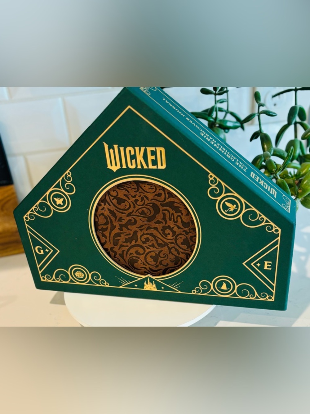 NEW WICKED The Grimmerie collectible Hardcover